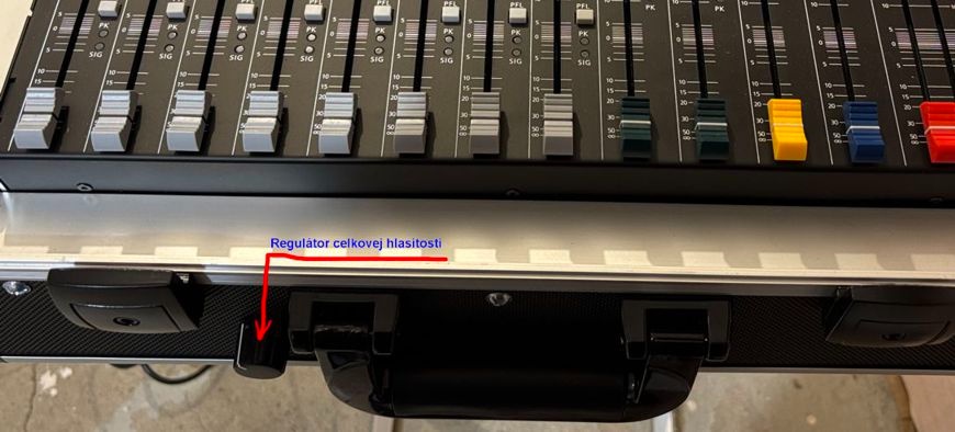 Predám mixpult Dynacord CMS 600-3 - 9