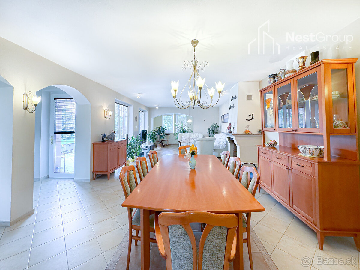 ZNÍŽENÁ CENA6- IZBOVÝ RD S DVOJGARÁŽOU,VEĽKÝ POZEMOK 1,65HA - 9