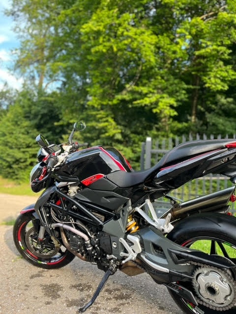 MV Agusta Brutale 1090R - 9