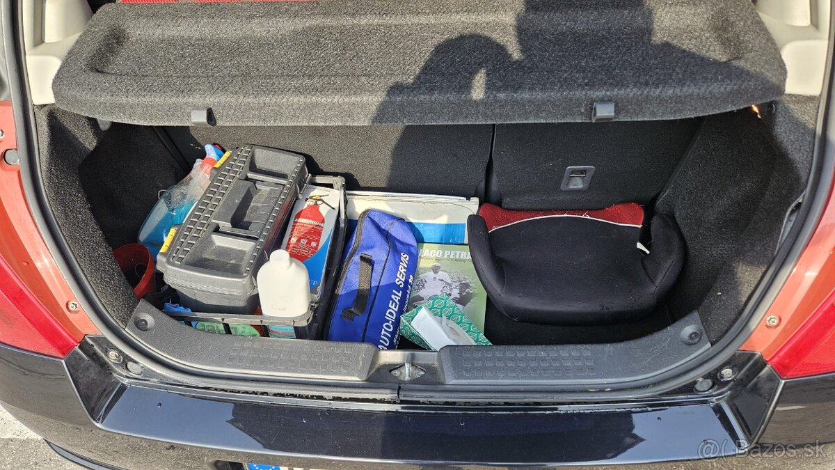 Suzuki Swift 1.3 - 9