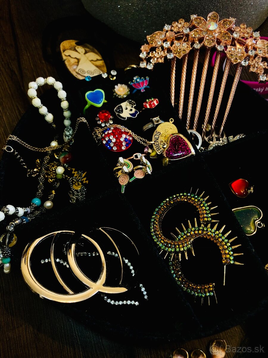 Stará šperkovnica + hodinky - 9