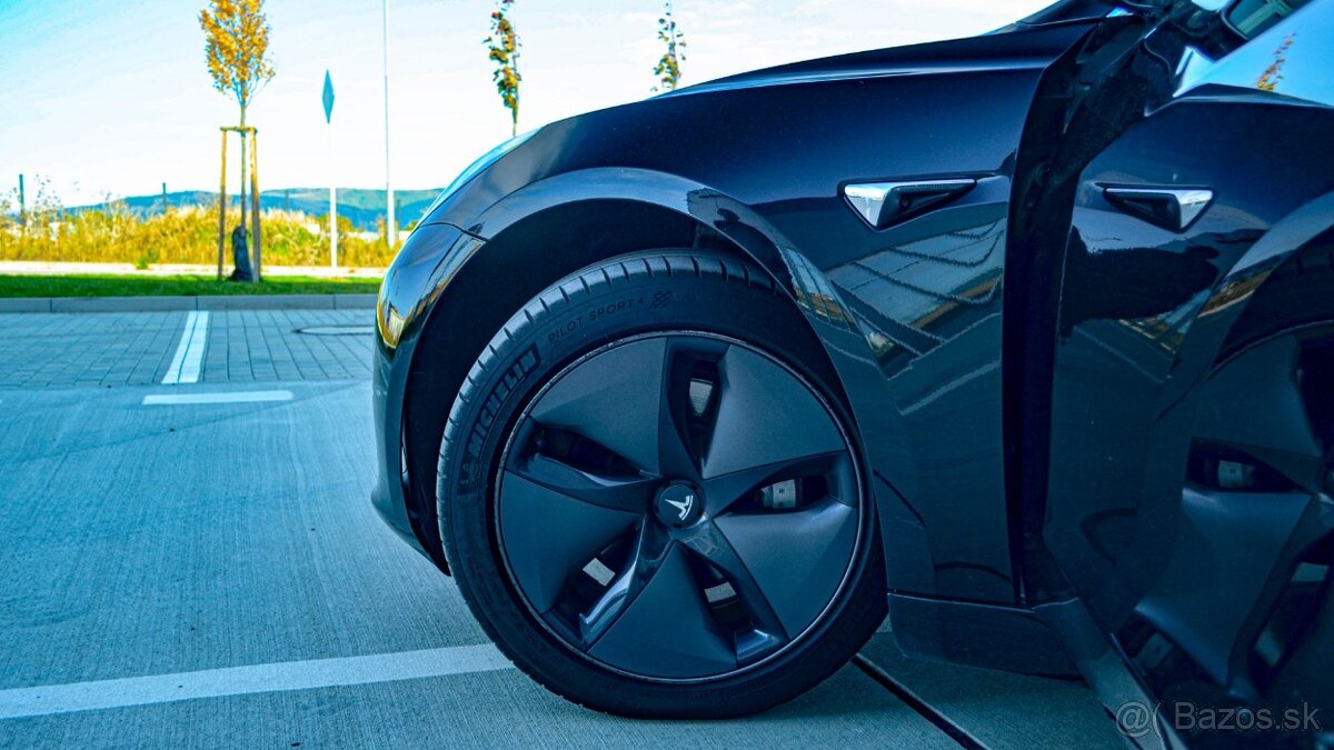 Tesla Model 3 Standard Range Plus 54kWh RWD - možný odpočet - 9