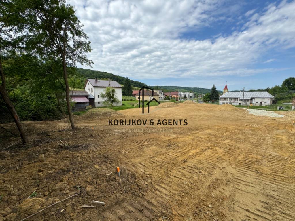 PREDAJ, Stavebné pozemky Gruzovce, 5 min do HE - 9