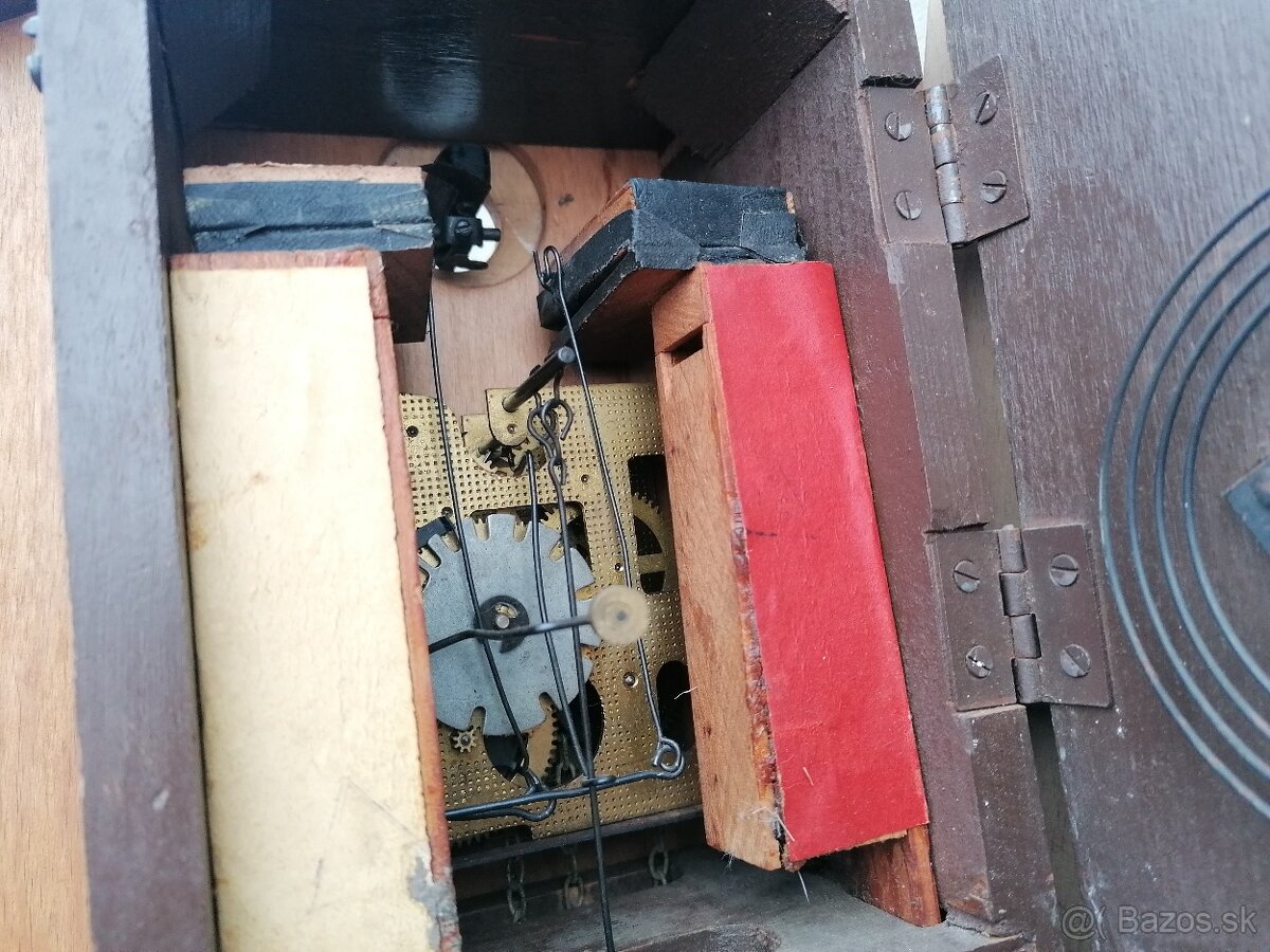 Predám staré drevené kukučkové hodiny - 9