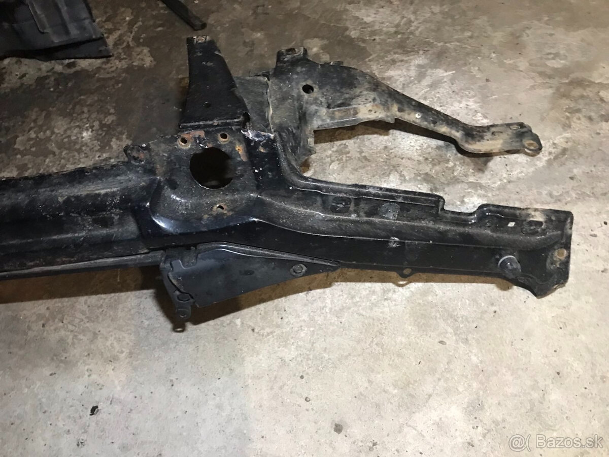 BMW X5 E53 predne celo predna vystuha - 9