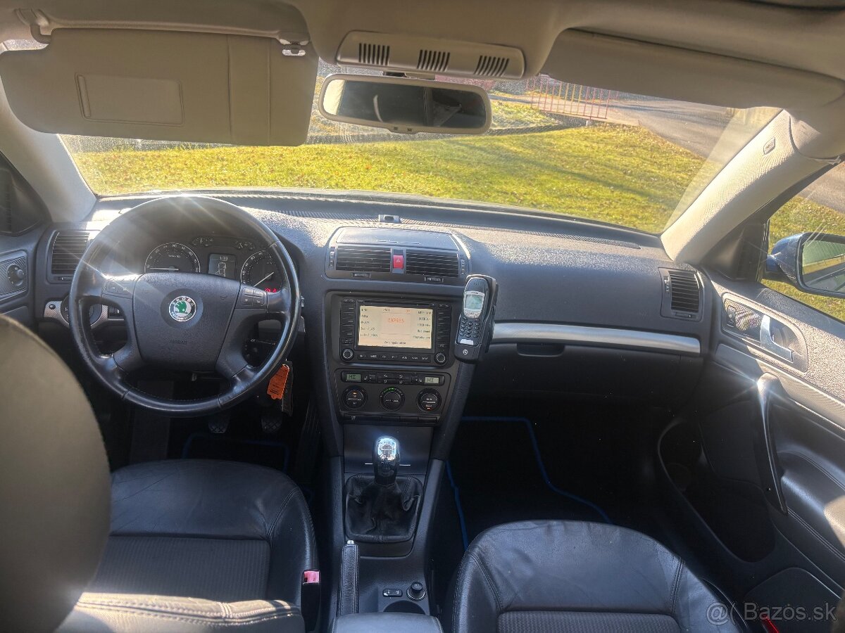 Škoda Octavia 2.0tdi,xenon,koza,full vybava ,Top stav - 9