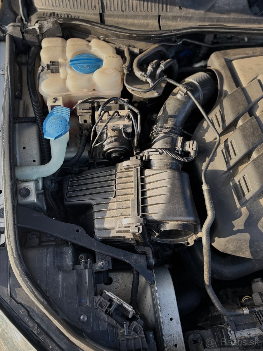 VW Touareg 3.0 V6 TDI 180kW 4Motion - 9