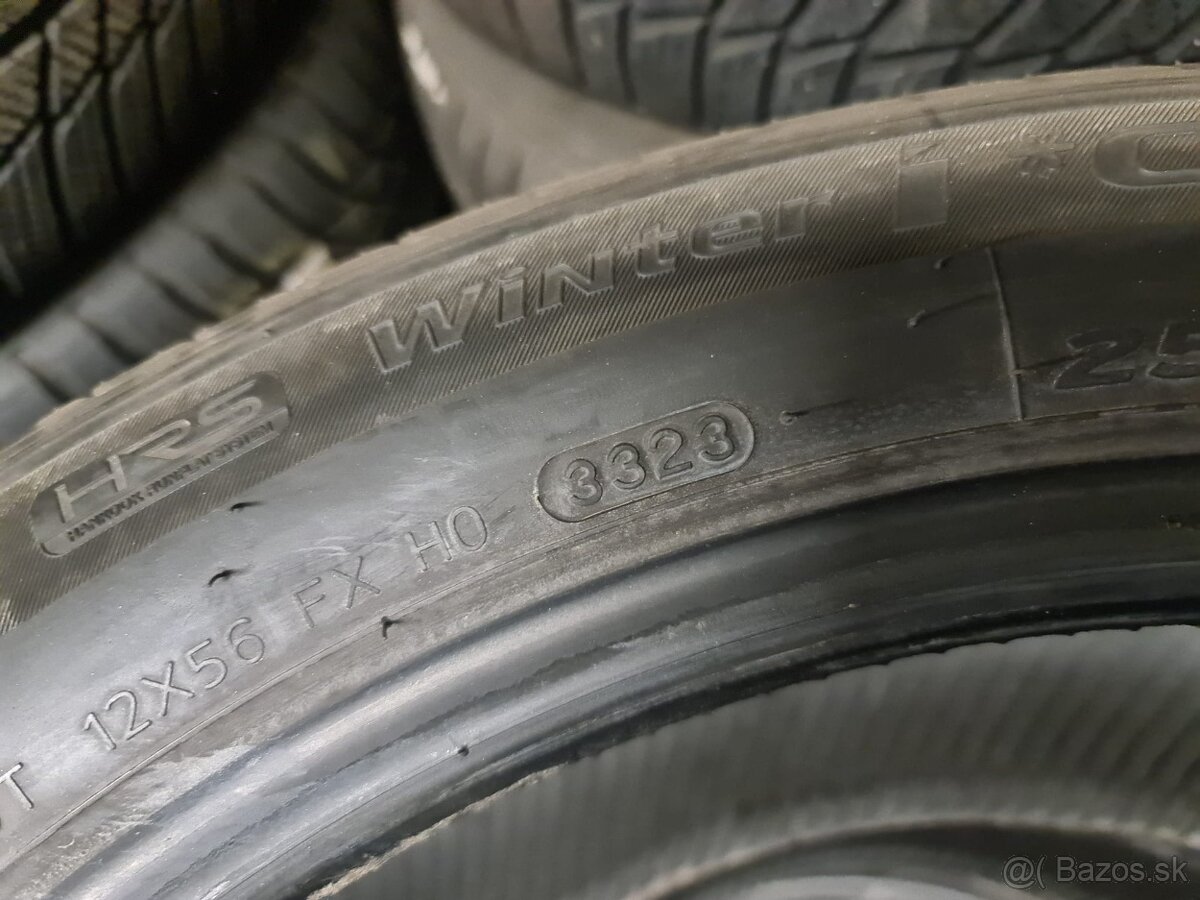 ZIMNE PNEU 255/45 R19 HANKOOK - 9