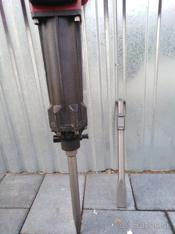 Benzínové búracie sekacie kladivo 55J - videoukazka - 9