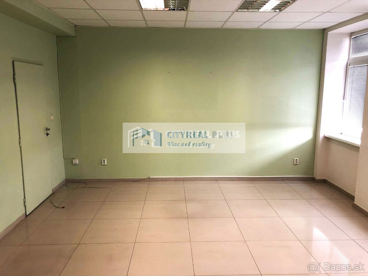 Prenájom kancelárskych priestorov v centre mesta Nové Zámky - 9
