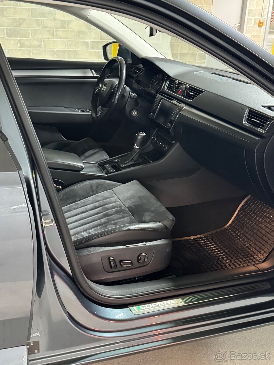 skoda superb sedan - 9