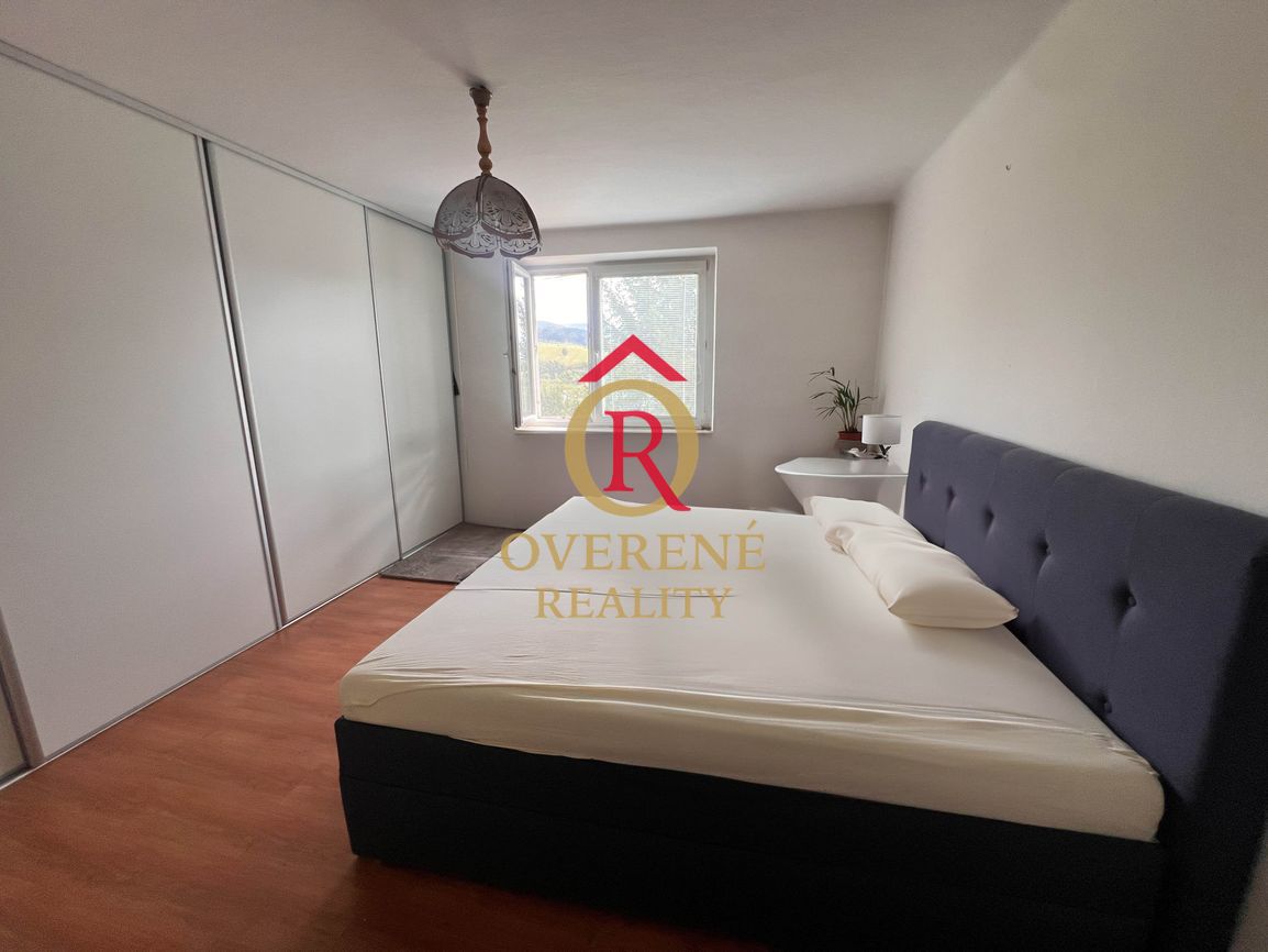 PREDAJ- Rodinný dom po rekonštrukcii – Bacúch (916 m² pozemo - 9