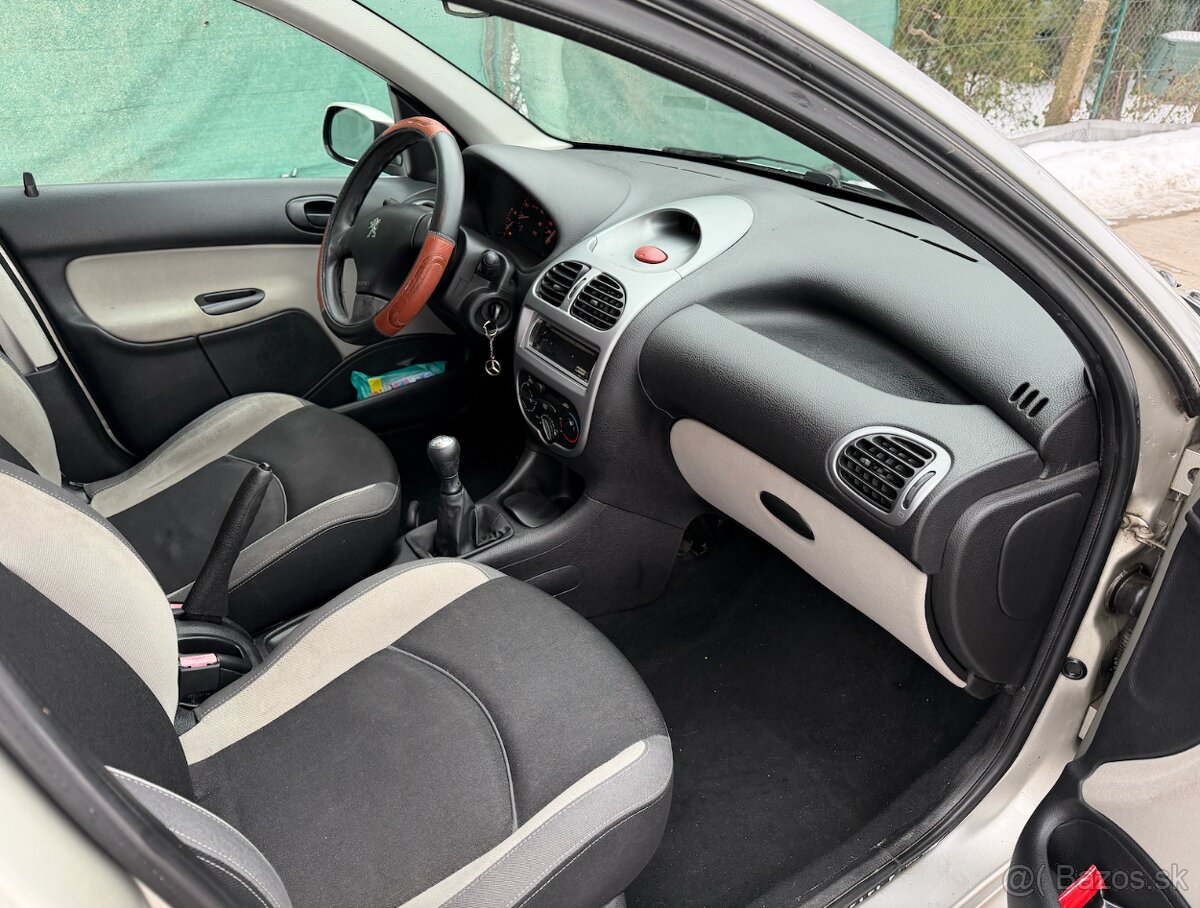 Peugeot 206 1.1 5P - 9