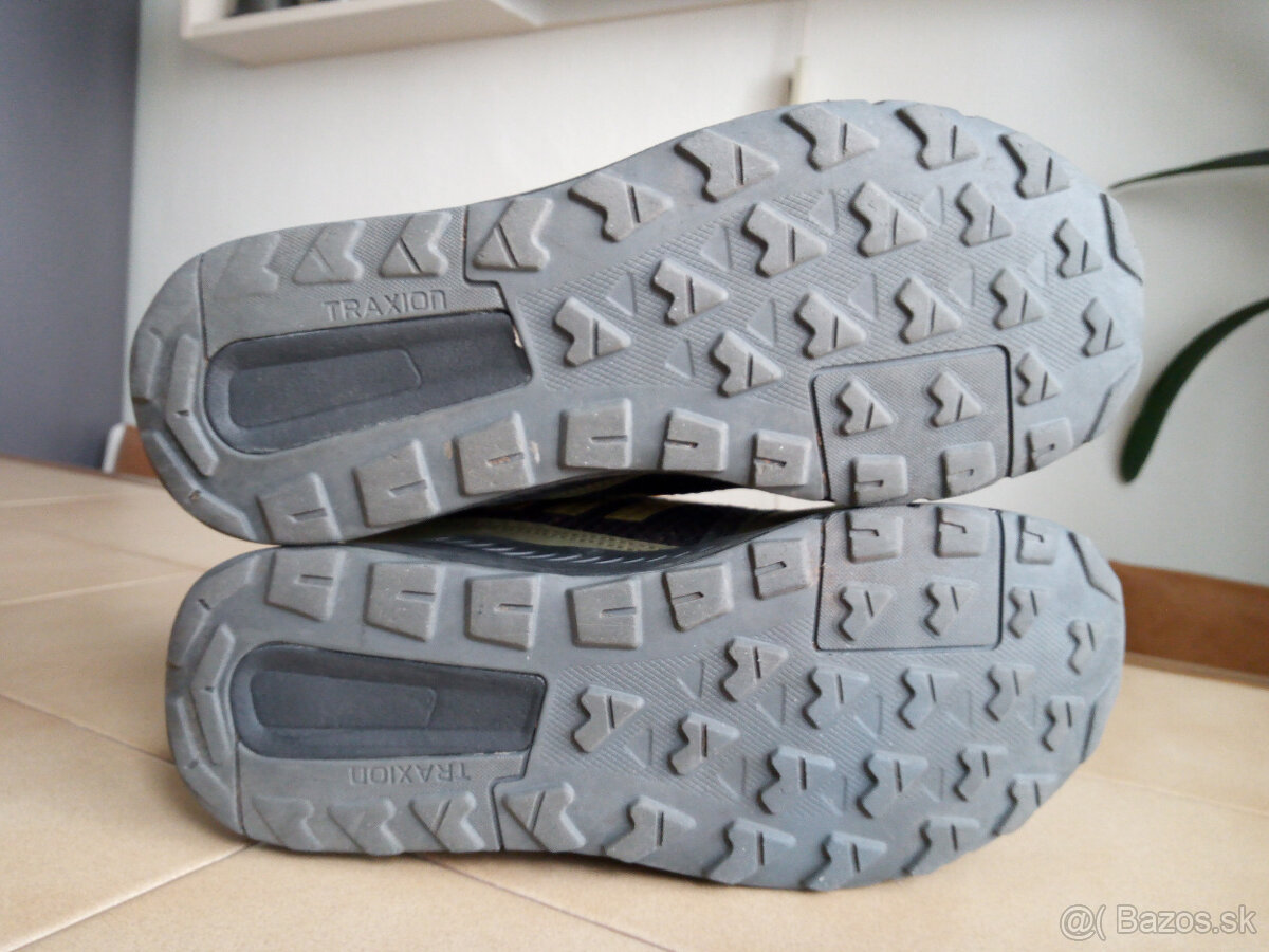 Panske vodeodolne botasky ADIDAS Terrex. - 9