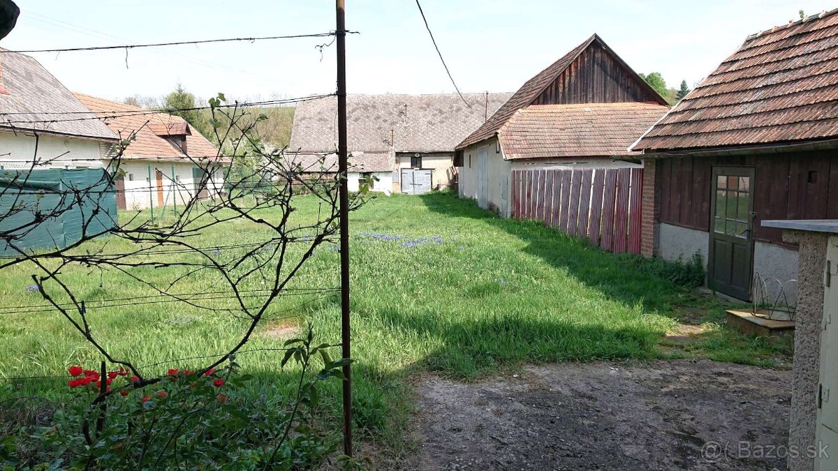 REZERVOVANÉ - Hontianske Moravce - rodinný dom, 2449 m2 - 9