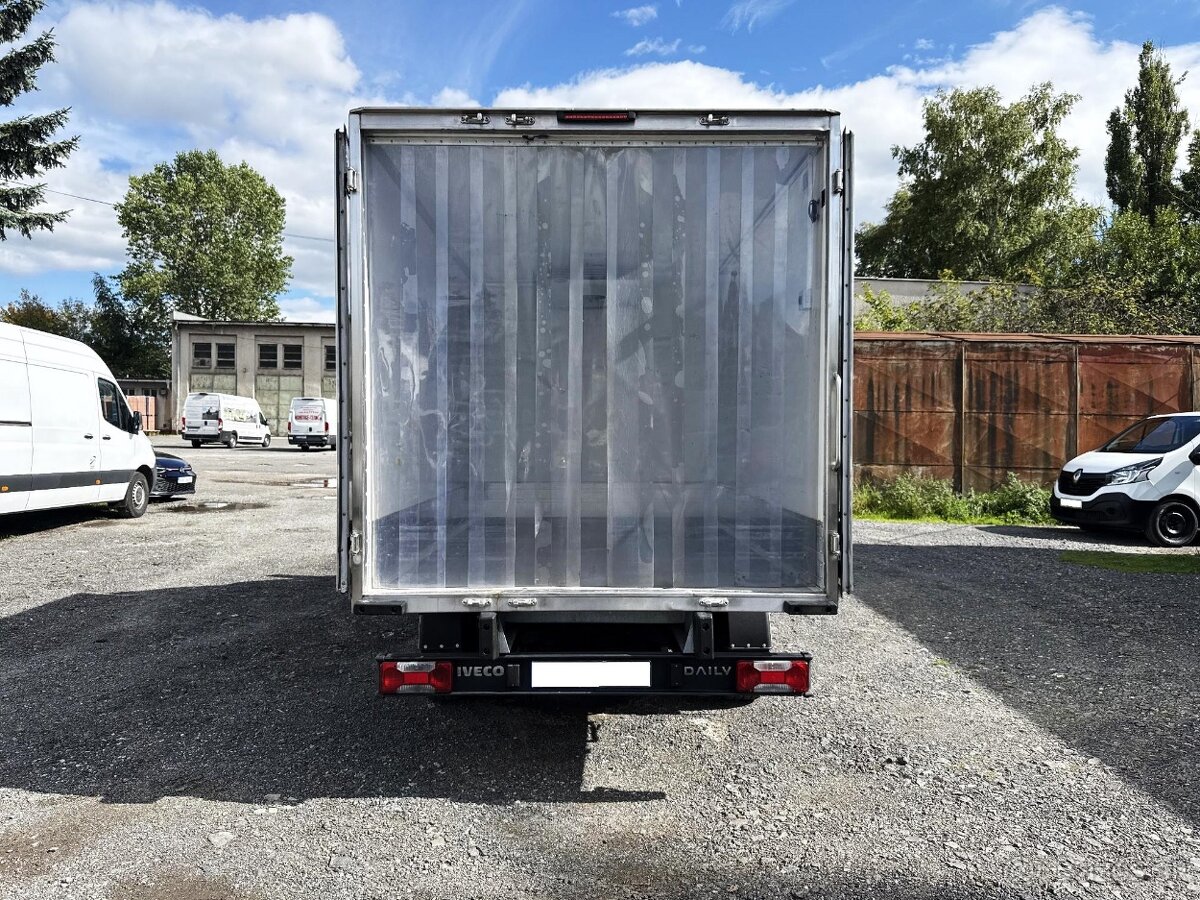 Iveco Daily 35, 2.3 diesel,85kW izoterm, chladiak, mrazak - 9