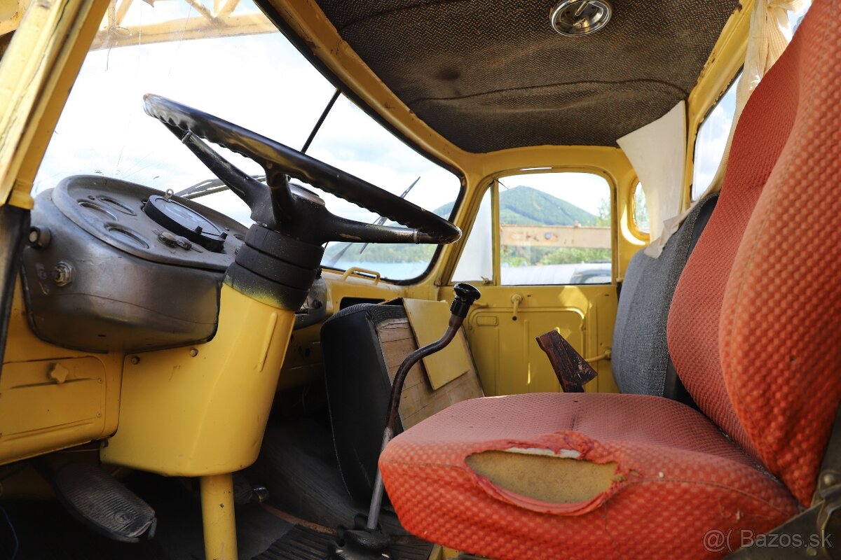 TATRA 148 6x6 žeriav - 9