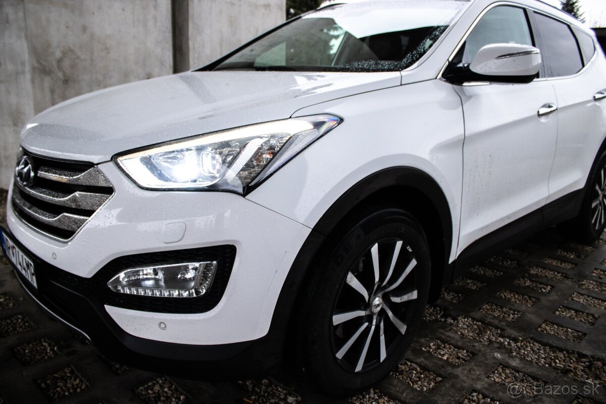 Santa Fe 4x4 AT6 145kW Panoráma - 9