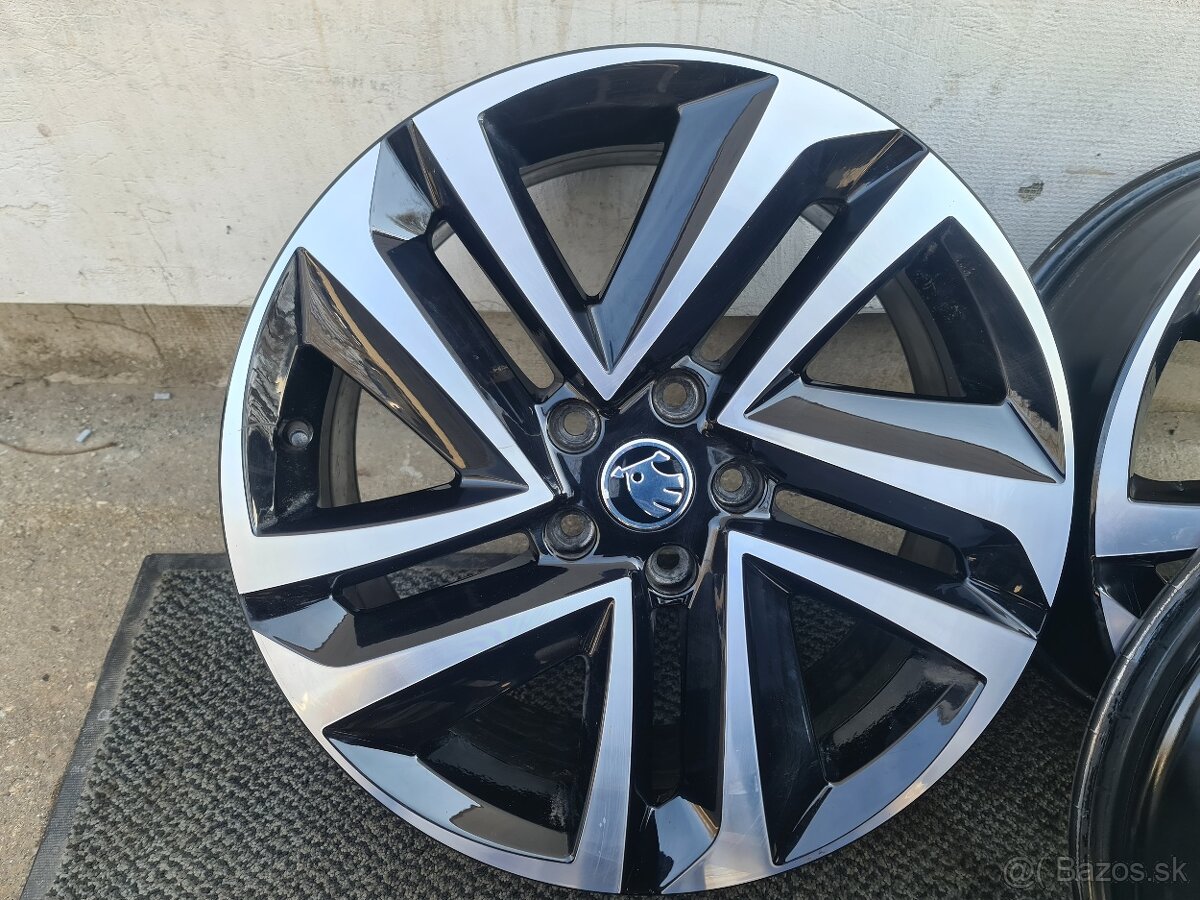 5X112 R18 ALU BIcolor 7,0J ET43 - 9