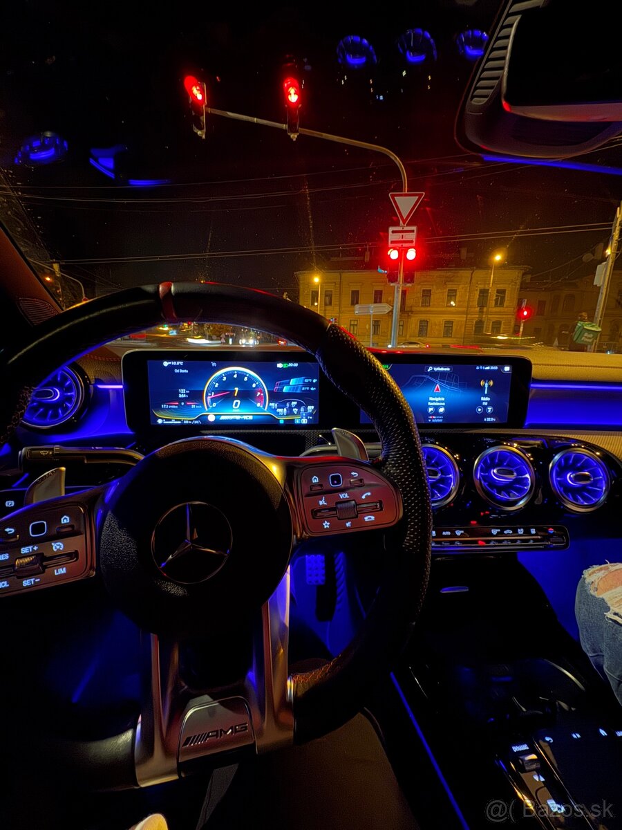 Mercedes cla 35 amg - 9