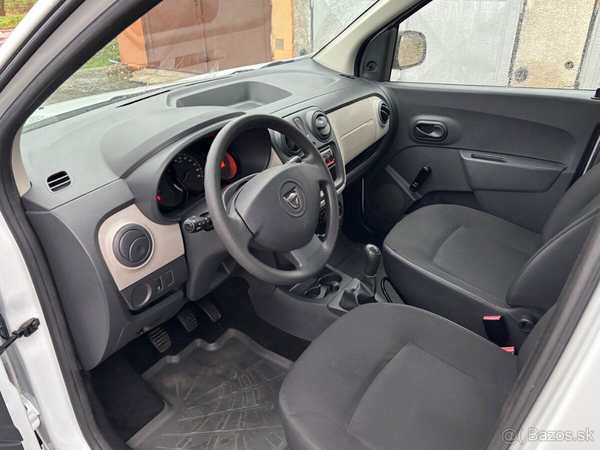 Dacia Lodgy 1.6i - 9