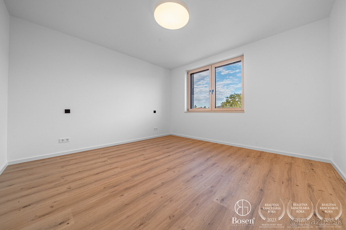 Bosen Realicity / Prenájom 5 izbový Rodinný dom Wolfsthal/ R - 9