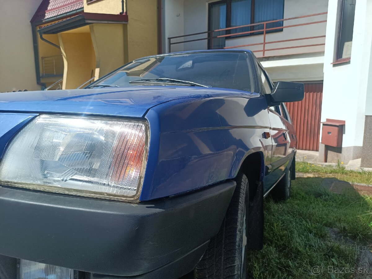 Forman, modrá, r.v. 1992 - 9