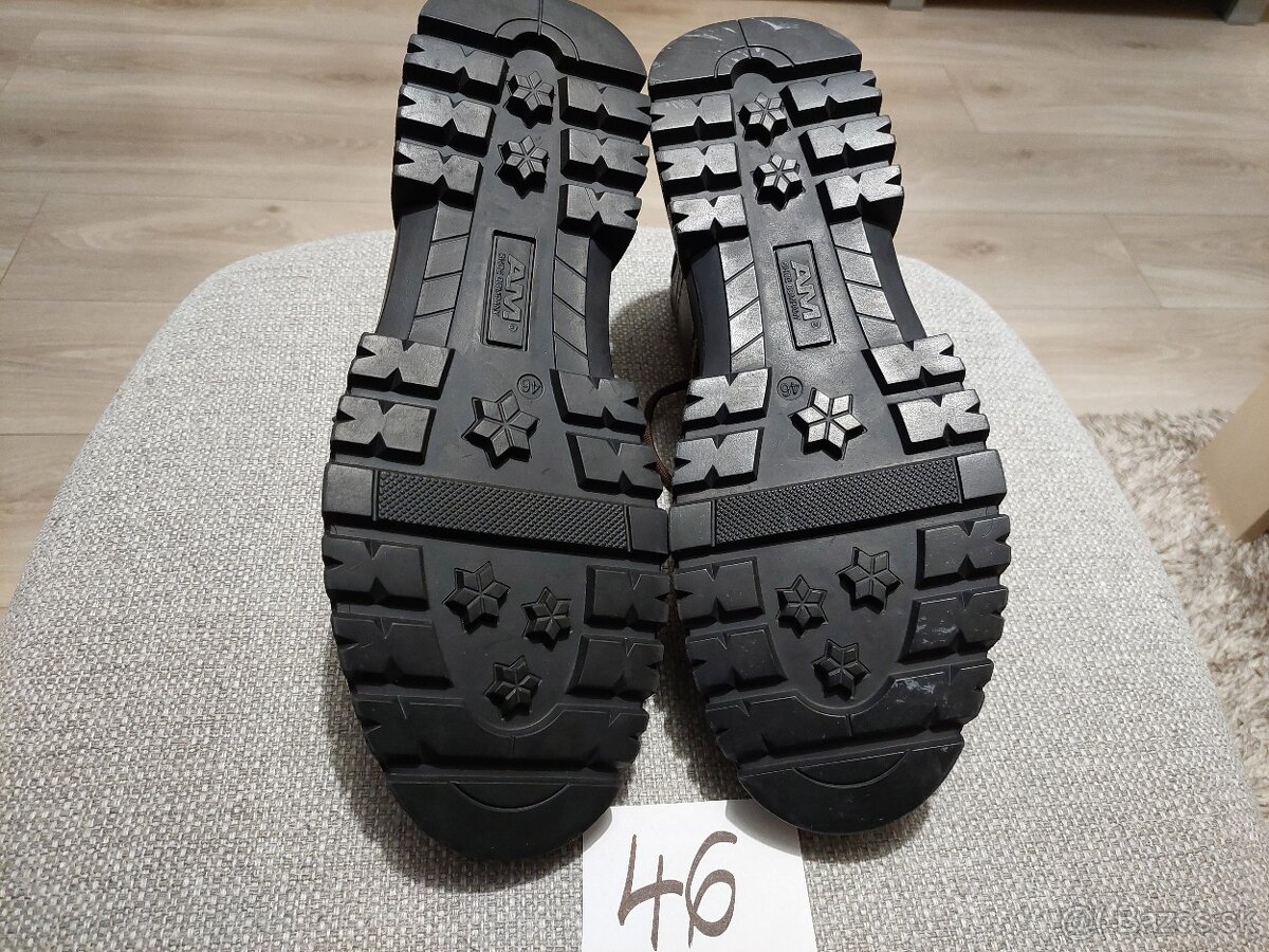 Pánske zimné topánky čižmy 46 - 9