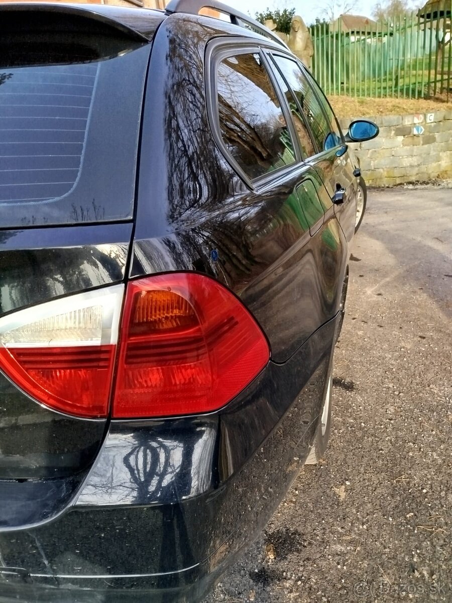 BMW 318d kombi E91, panoramatická strecha. - 9