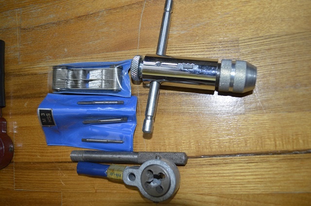 predam drevenu skrinku plnu zavitnikov/sada zavitnikov - 9