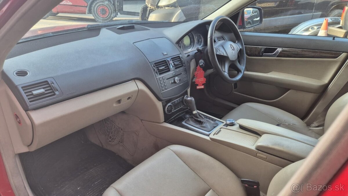 Mercedes C200 Elegance W204 2,2CDI100kw kód:64681 - 9