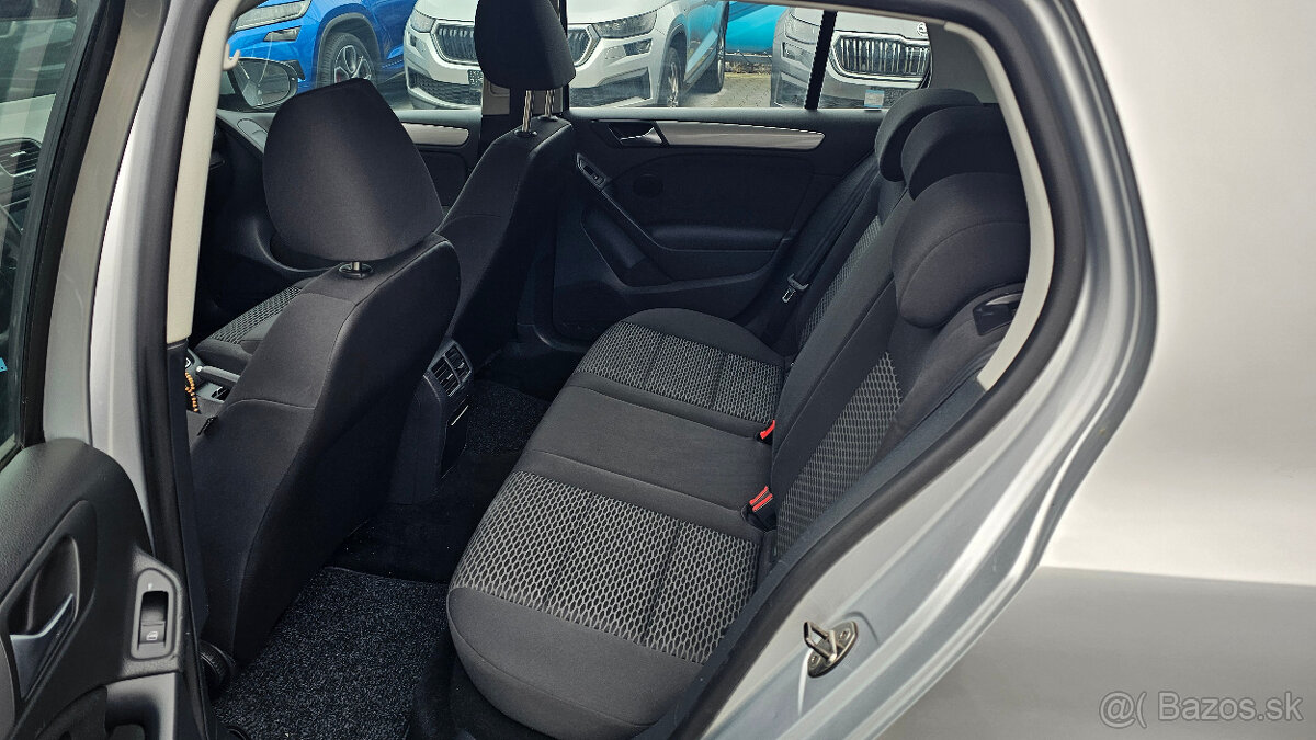 Volkswagen Golf 1.2 TSI 85k Comfortline - 9