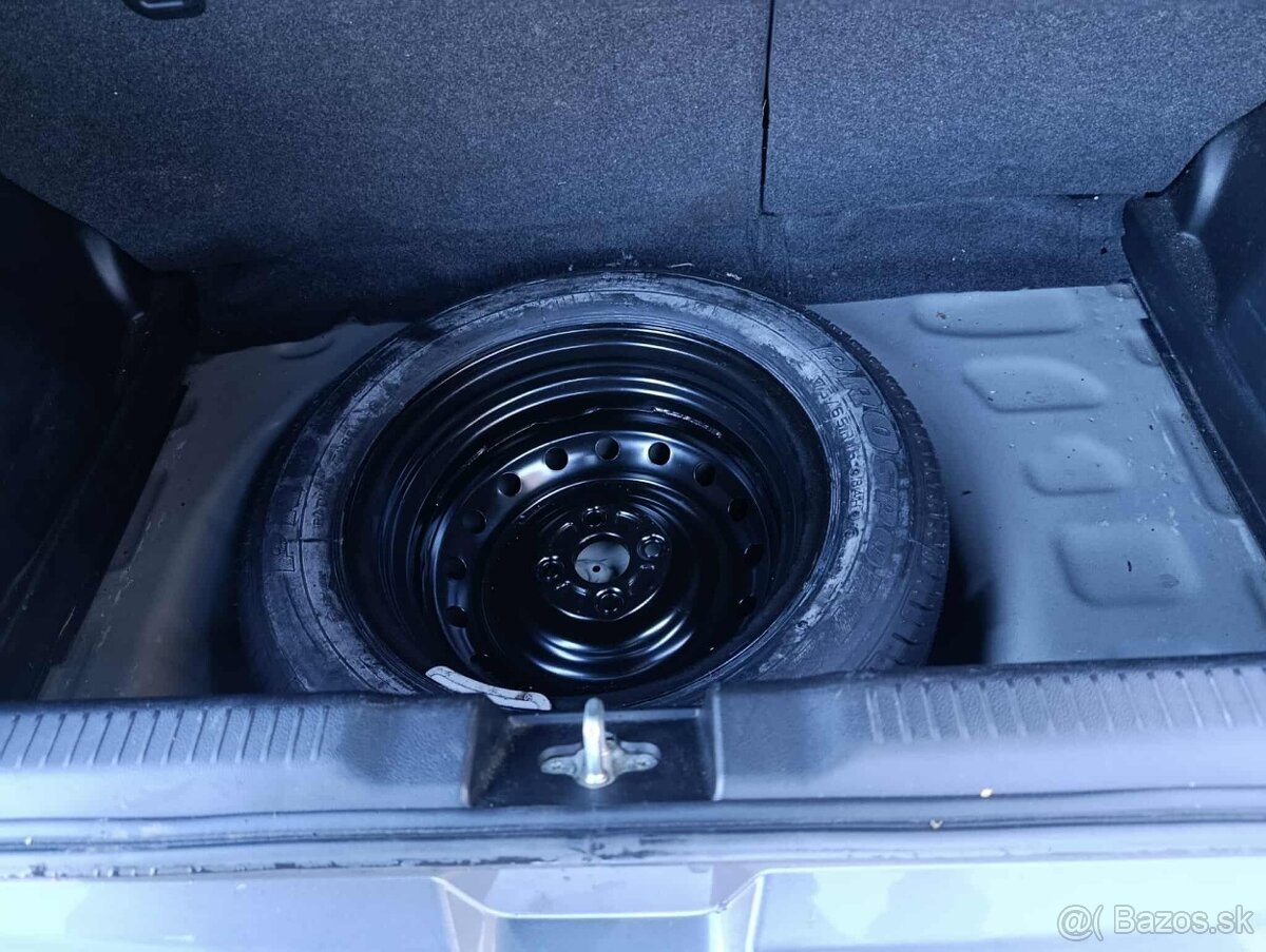 Suzuki Swift 1.2 benzín 66 kW | 2017 | STK 05 - 9