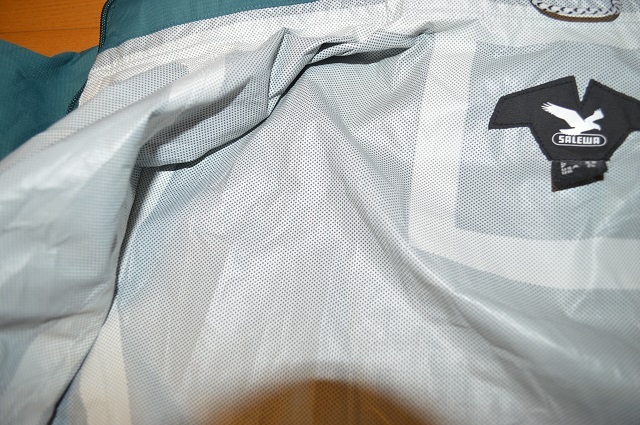 predam - krasna turisticka bunda SALEWA - 9