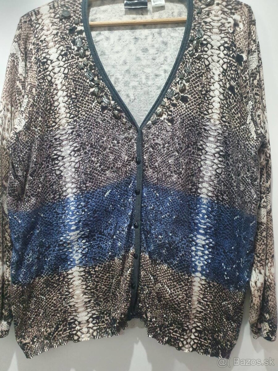 BALÍK DÁMSKEHO OBLEČENIA - 9