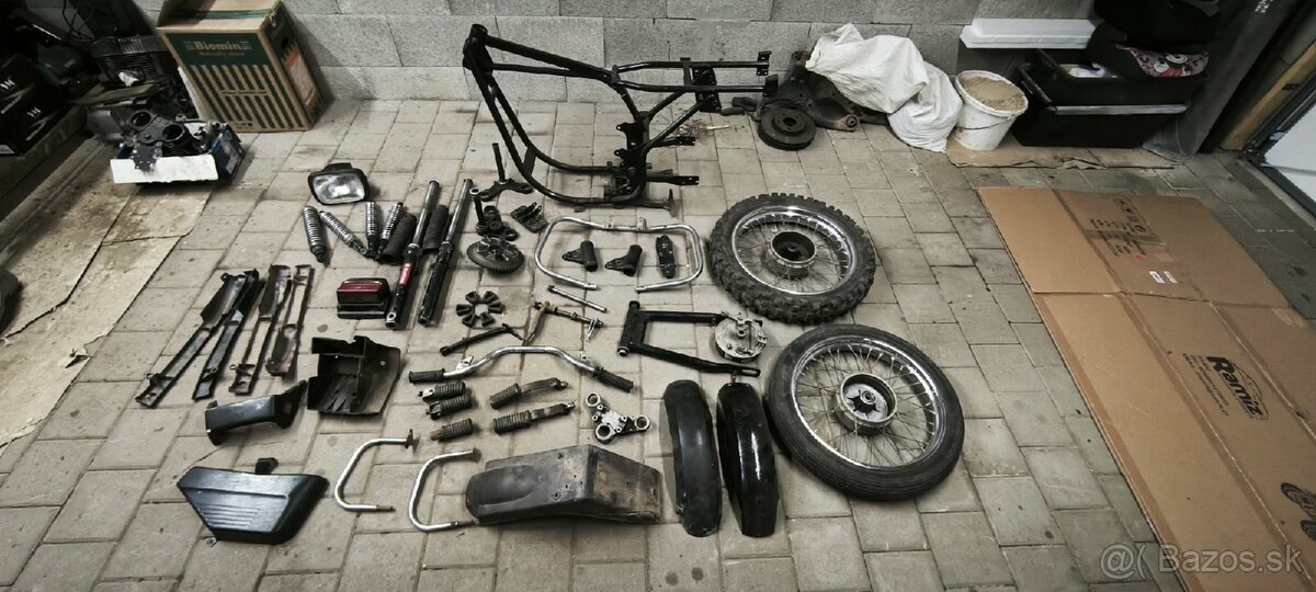 Nahradne diely jawa 638 - 9