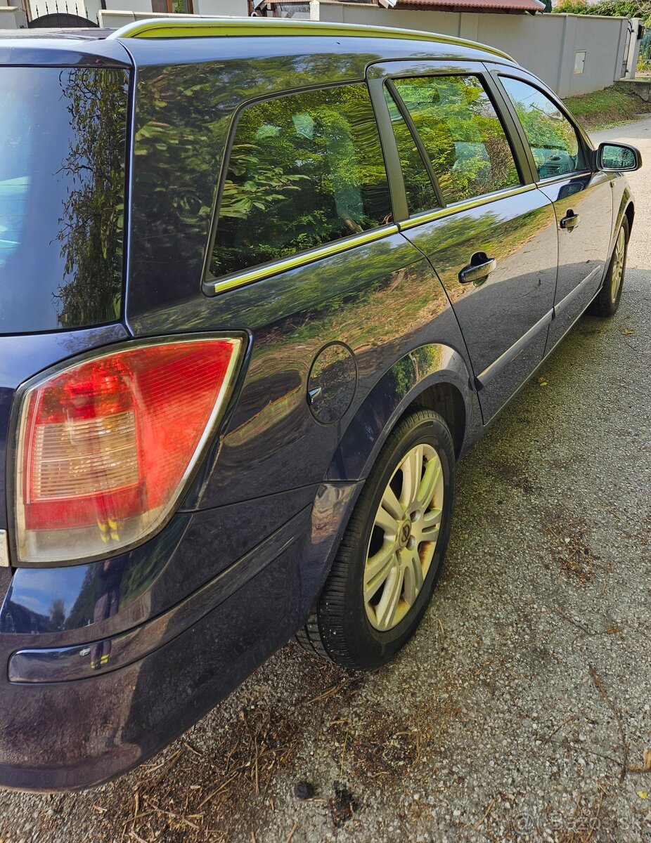 Opel astra H - 9