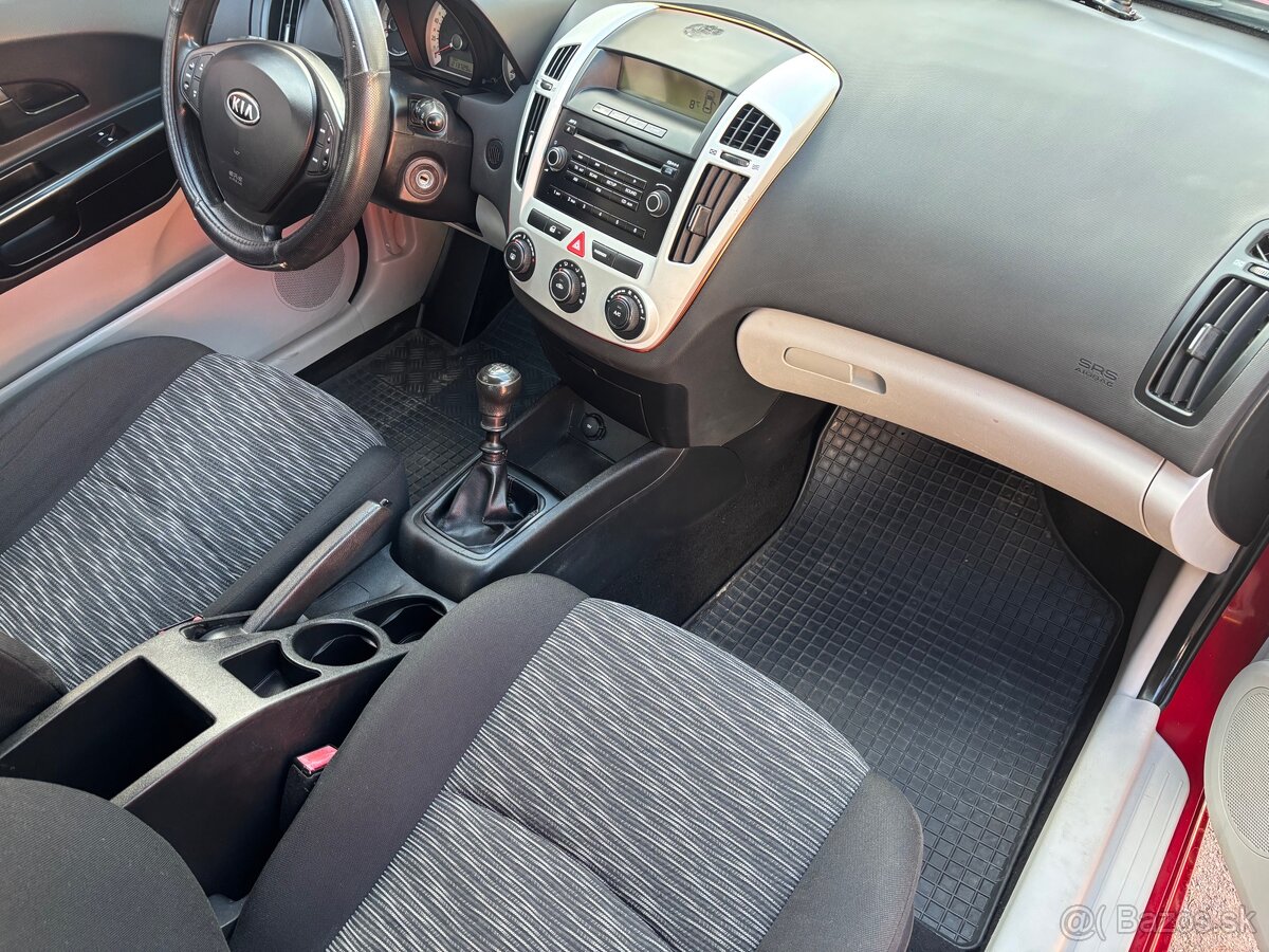 Predám Kia Ceed 1.4 benzín / LPG - 9