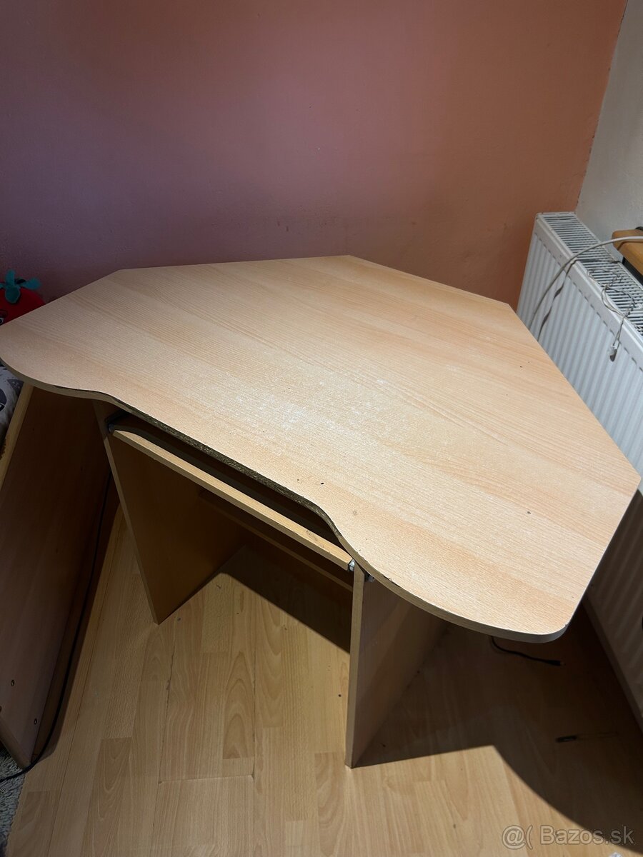 Rohový počítačový stôl - 9
