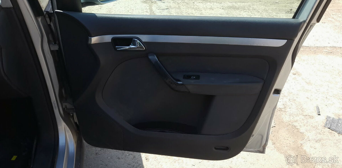 Volkswagen Touran 1,9TDi 77kw motor: BKC DSG - 9