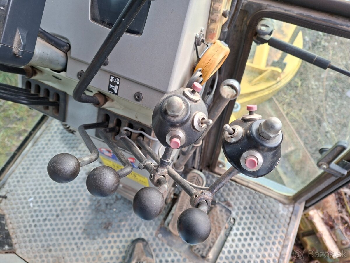 NEW HOLLAND F 106.6A 6X6 - 9