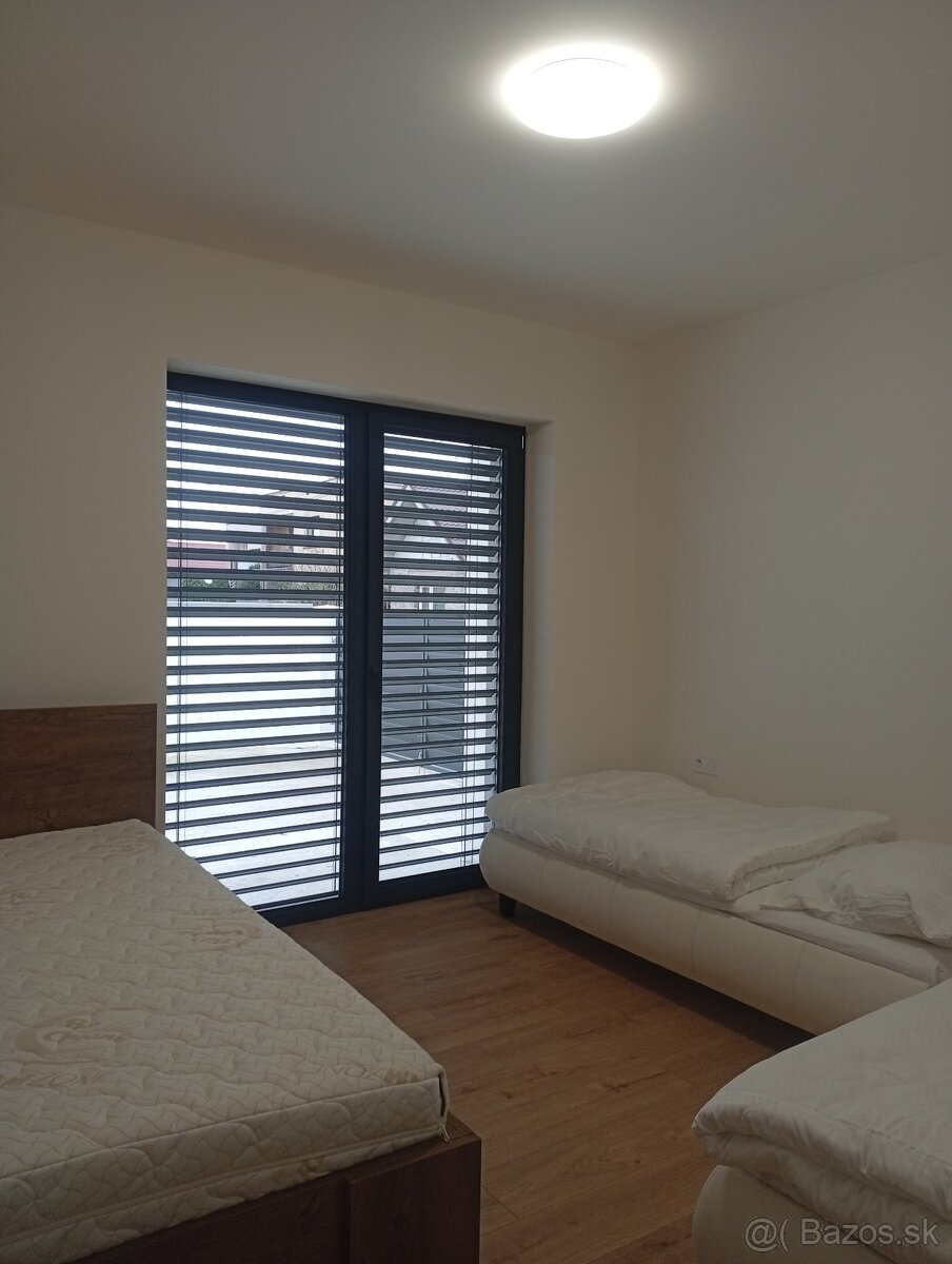 Dom na PRENÁJOM: 7 postelí, VOLVO 3km, Košice 10km - 9