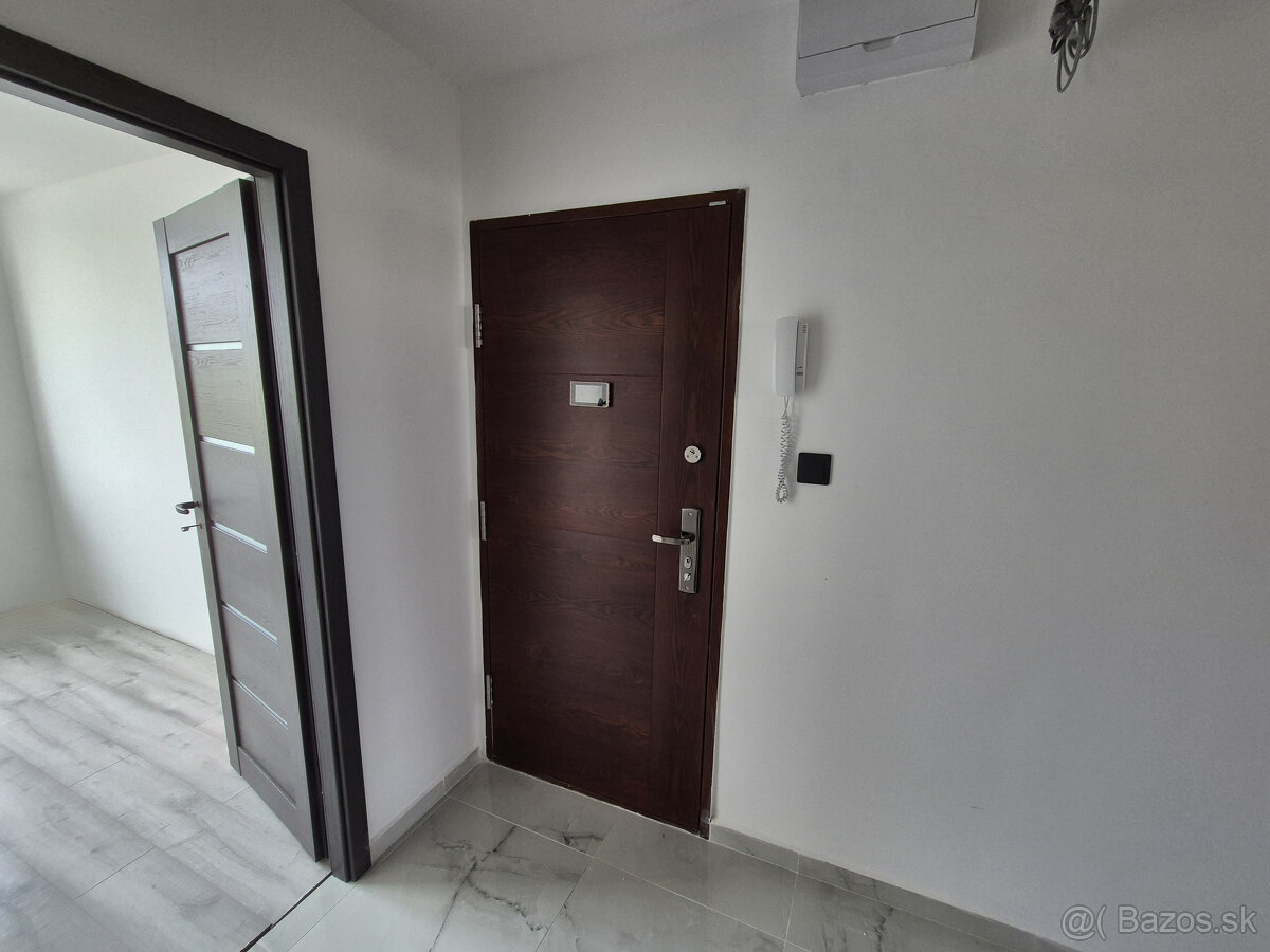 Prenájom 3 izb byt s LOGGIOU Košice s. Nad Jazerom NOVÝ - 9