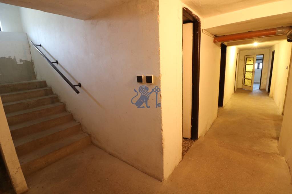 Na predaj 8 izbový rod. dom v lukratívnej časti Rače, Popoln - 9