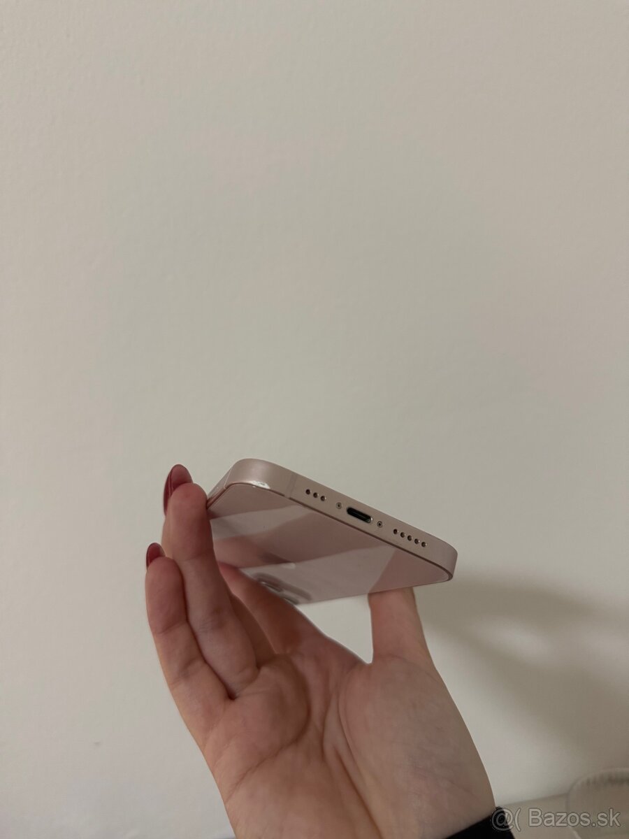 Predám iPhone 13 , 128GB - 9