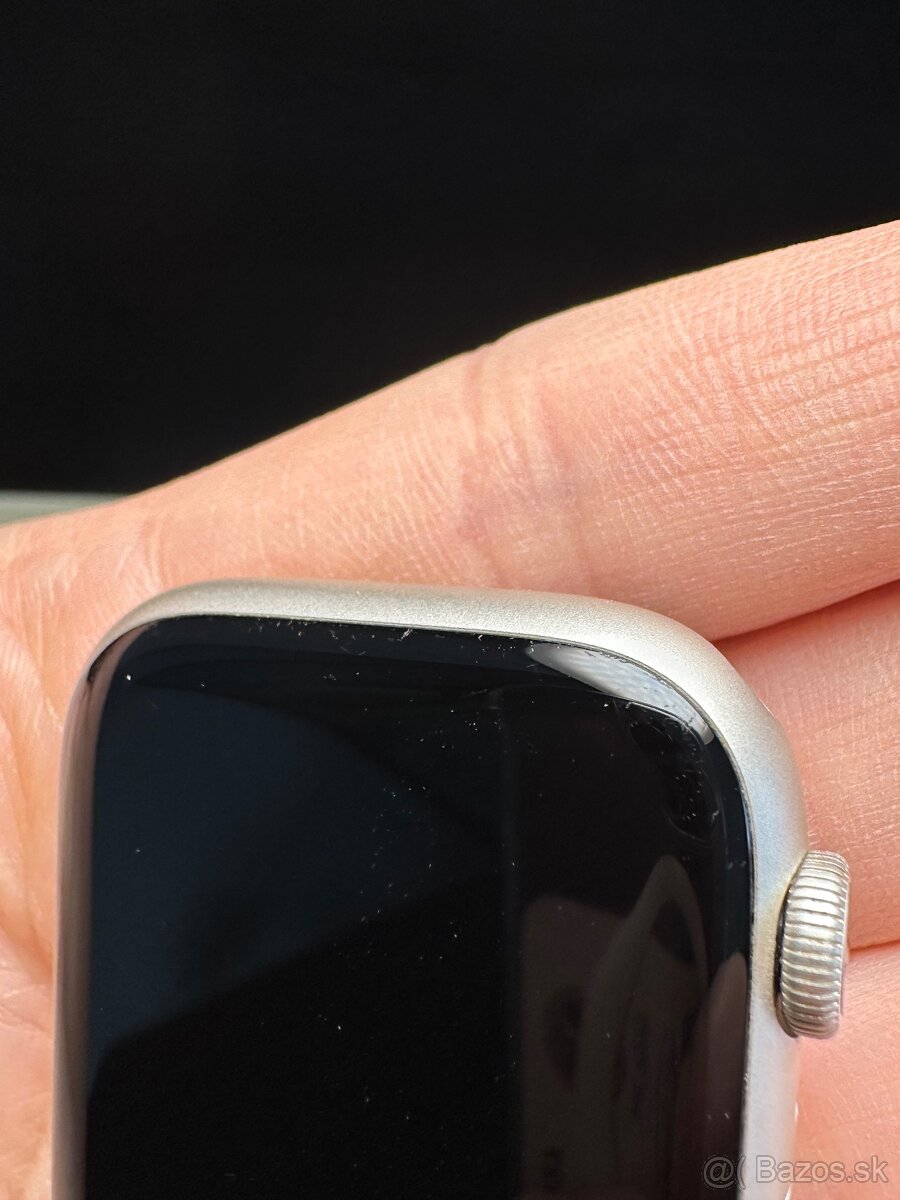 Apple watch Series 8 45mm - 9