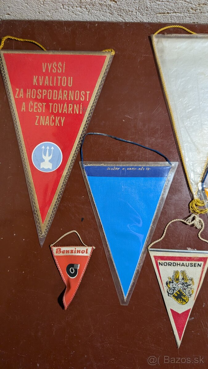 Retro vlajocky 10 ks - 9