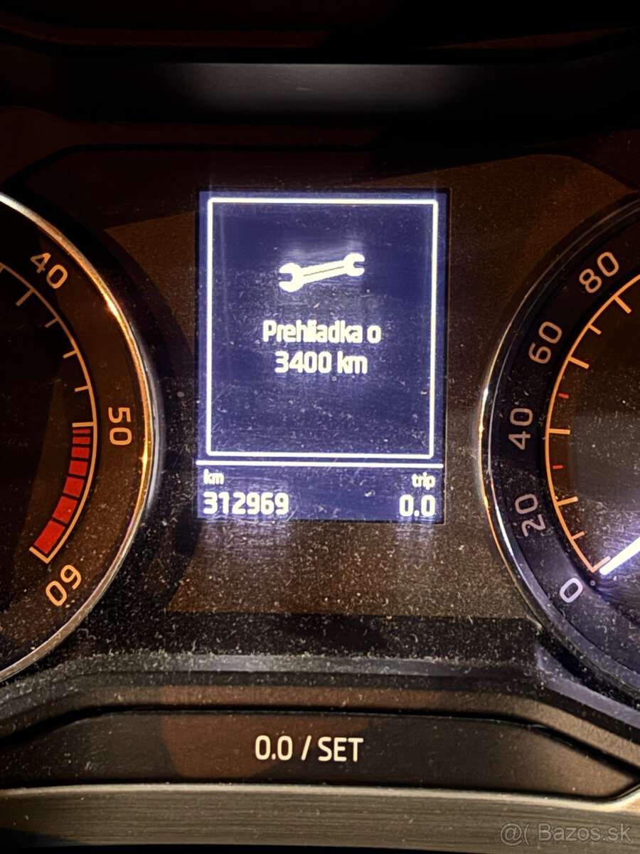 Predám Škoda Superb 12/2016.. - 9