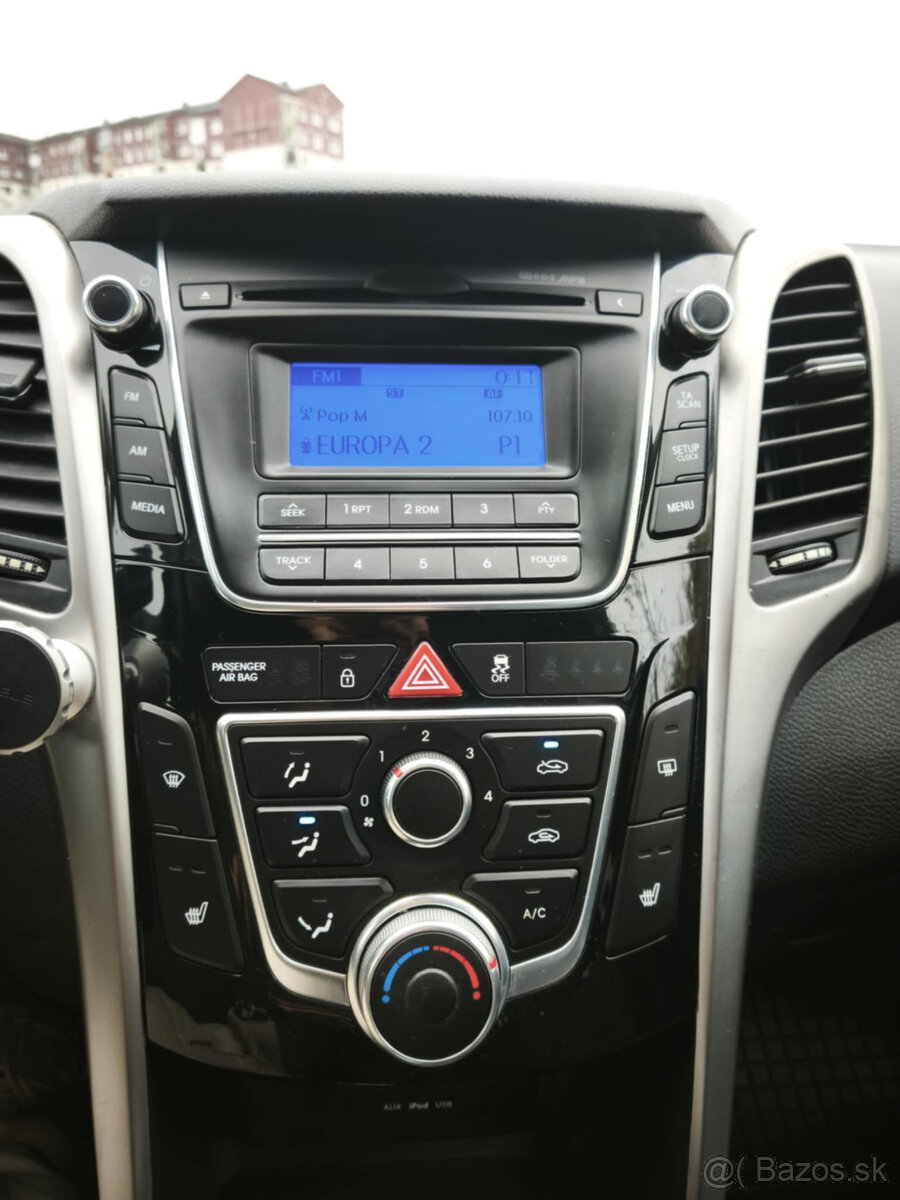 Hyundai i30 CVVT Comfort - 9