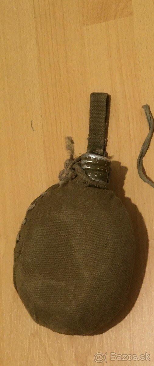 Sovietska poľná fľaša na KVH - 9